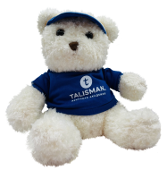 Медведь белый в синей футболке