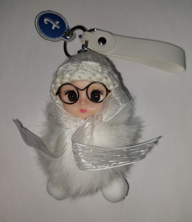 Брелок ДЕВОЧКА В ОЧКАХ белый